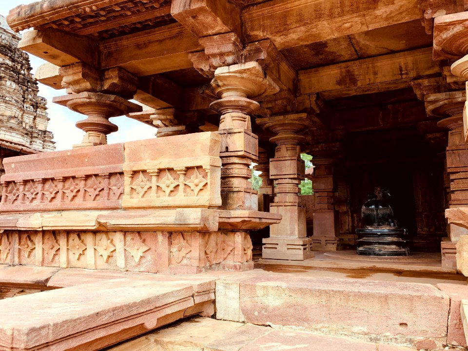 13th_century_Gaurisha_temple,_Ramappa_temples_complex,_Palampet_Telangana_-_5