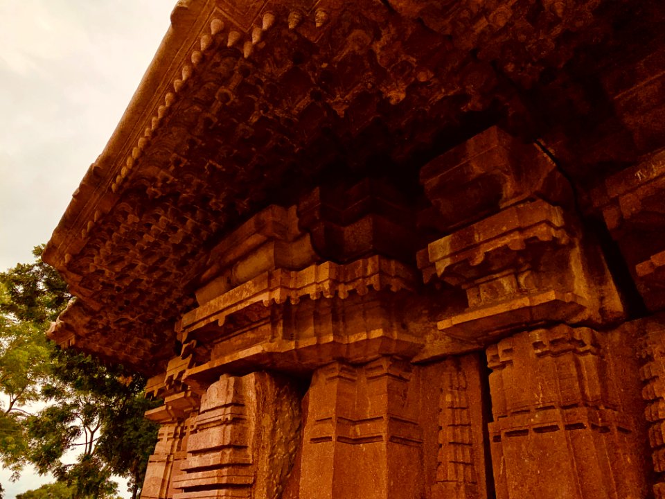 13th_century_Gaurisha_temple,_Ramappa_temples_complex,_Palampet_Telangana_-_37