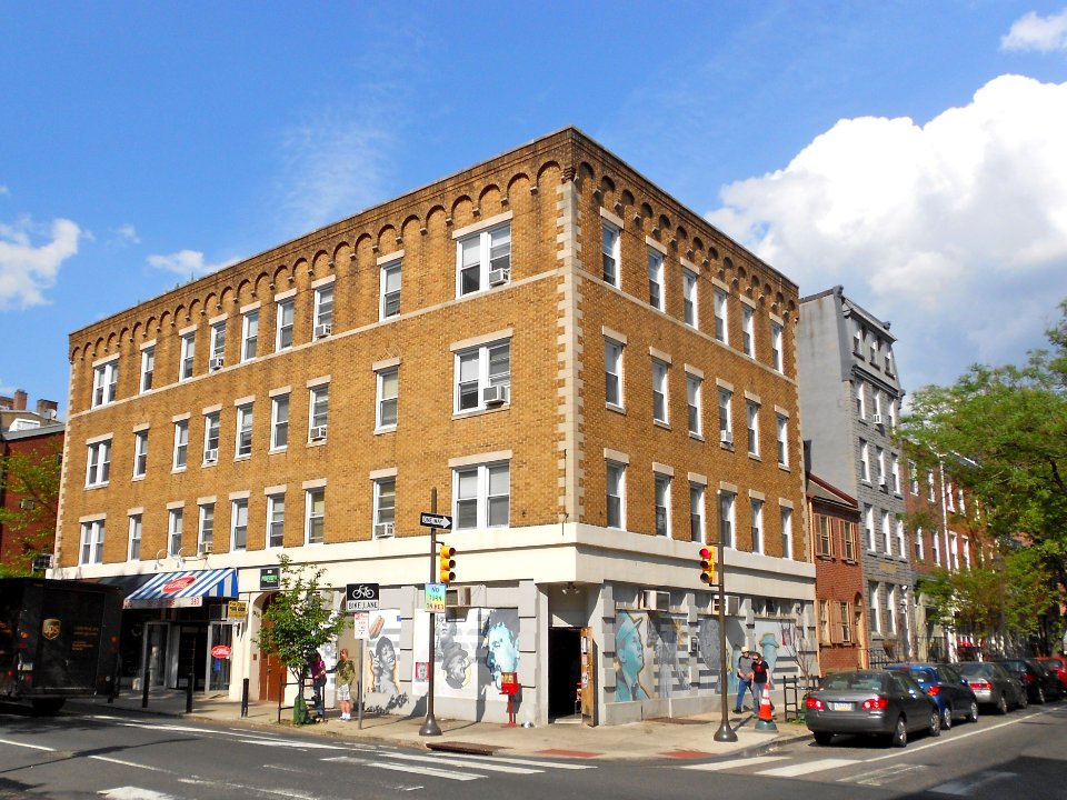 13th_and_Pine_Sts_Philly