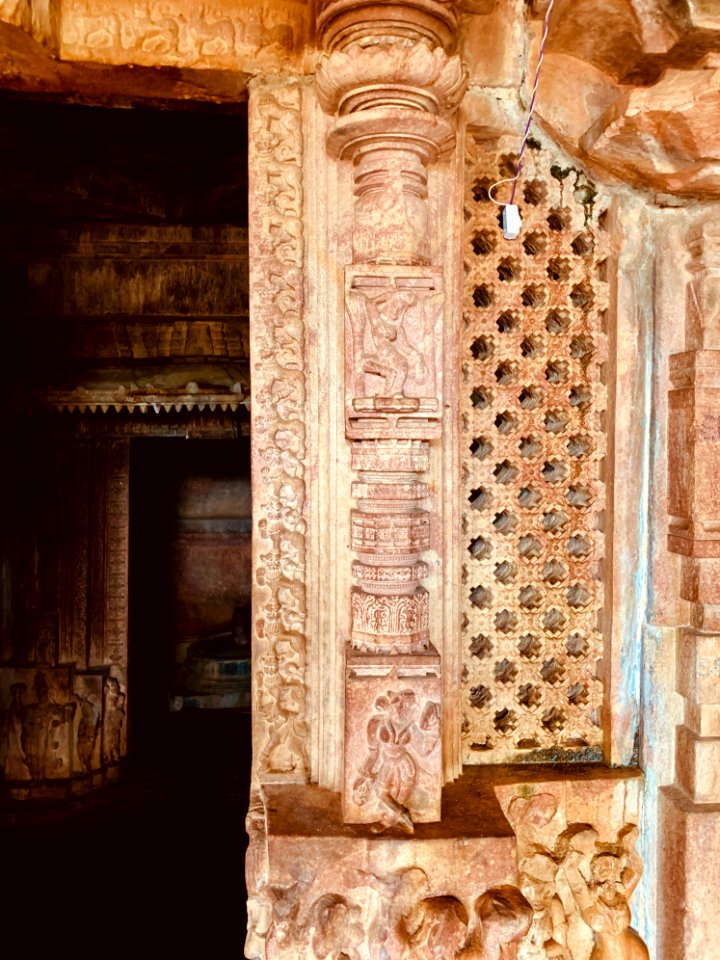 13th_century_Gaurisha_temple,_Ramappa_temples_complex,_Palampet_Telangana_-_48