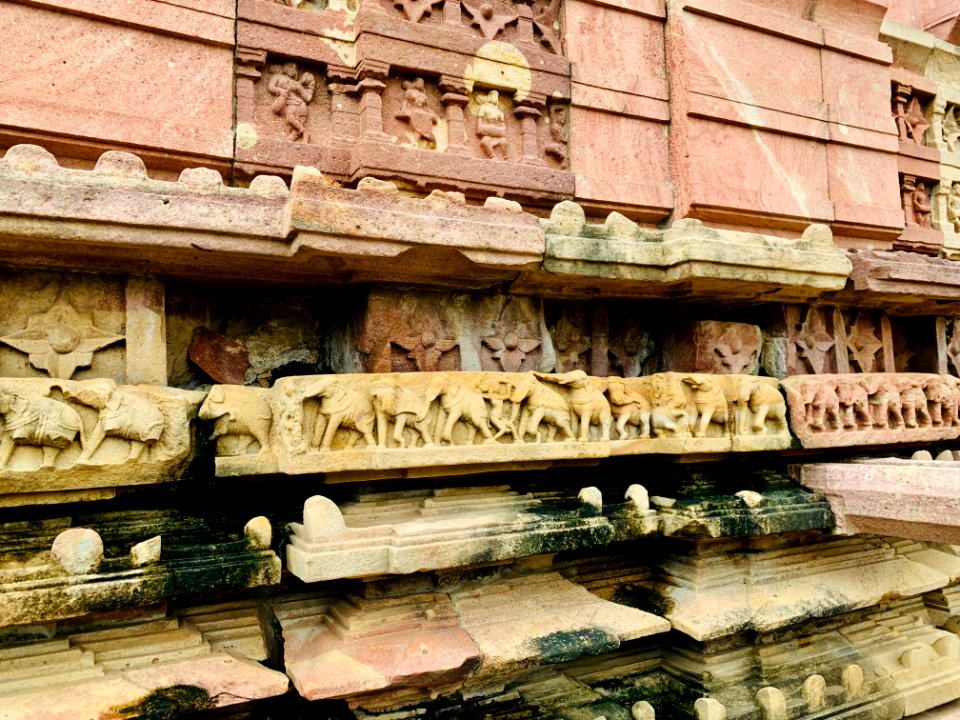 13th_century_Nandi_mandapa,_Ramappa_temples_complex,_Palampet_Telangana_India_-_6