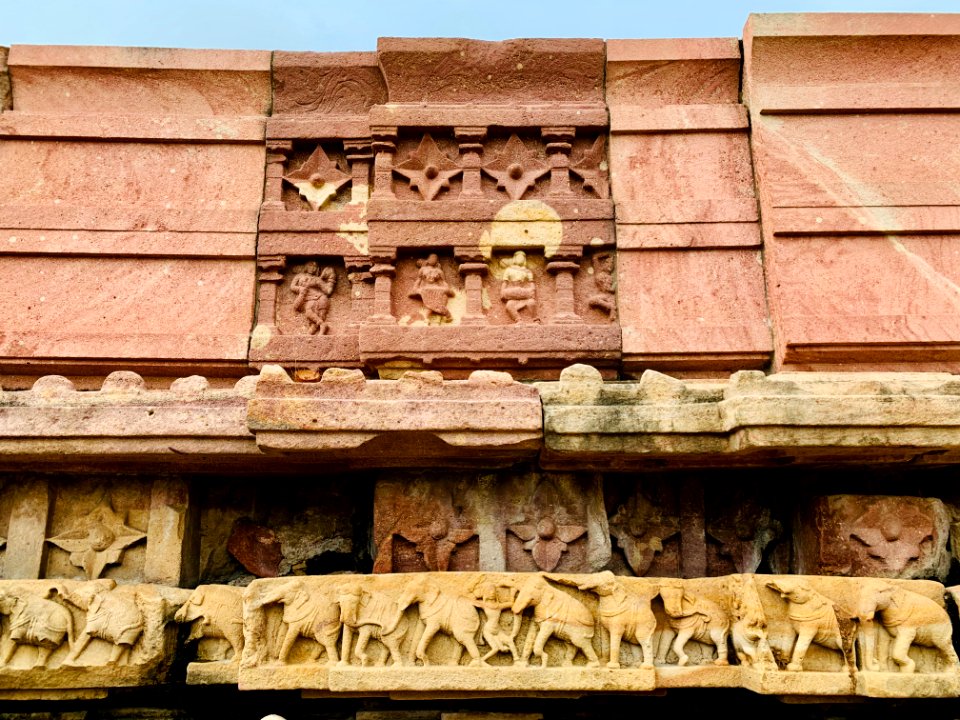 13th_century_Nandi_mandapa,_Ramappa_temples_complex,_Palampet_Telangana_India_-_5