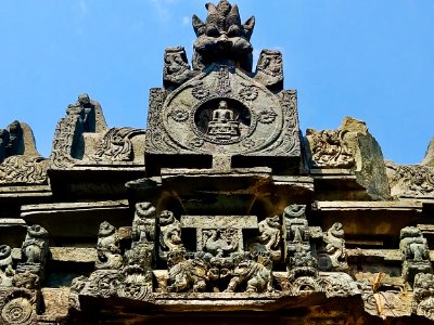 12th_century_Naganatha_temple,_Lakkundi,_Karnataka_India_-_07