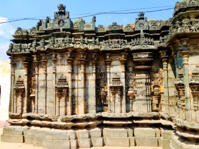 12th_century_Naganatha_temple,_Lakkundi,_Karnataka_India_-_4