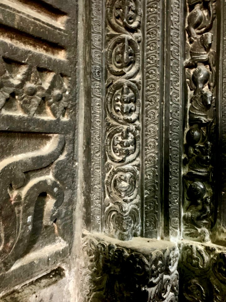 12th_century_Thousand_Pillar_temple,_Hanumkonda,_Telangana,_India_-_41