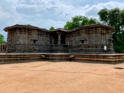 12th_century_Thousand_Pillar_temple,_Hanumkonda,_Telangana,_India_-_06