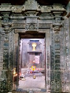 12th_century_Mahadeva_temple,_Itagi,_Karnataka_India_-_3