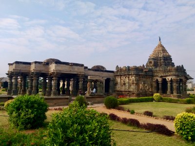 12th_century_Mahadeva_temple,_Itagi,_Karnataka_India_-_38