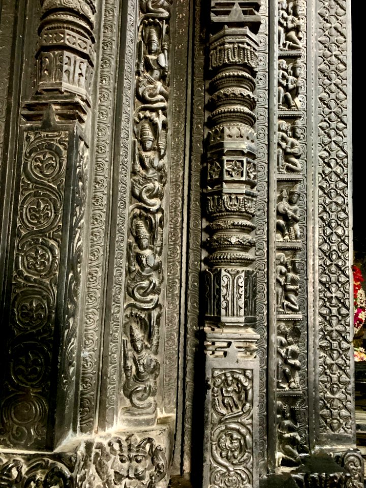 12th_century_Thousand_Pillar_temple,_Hanumkonda,_Telangana,_India_-_40