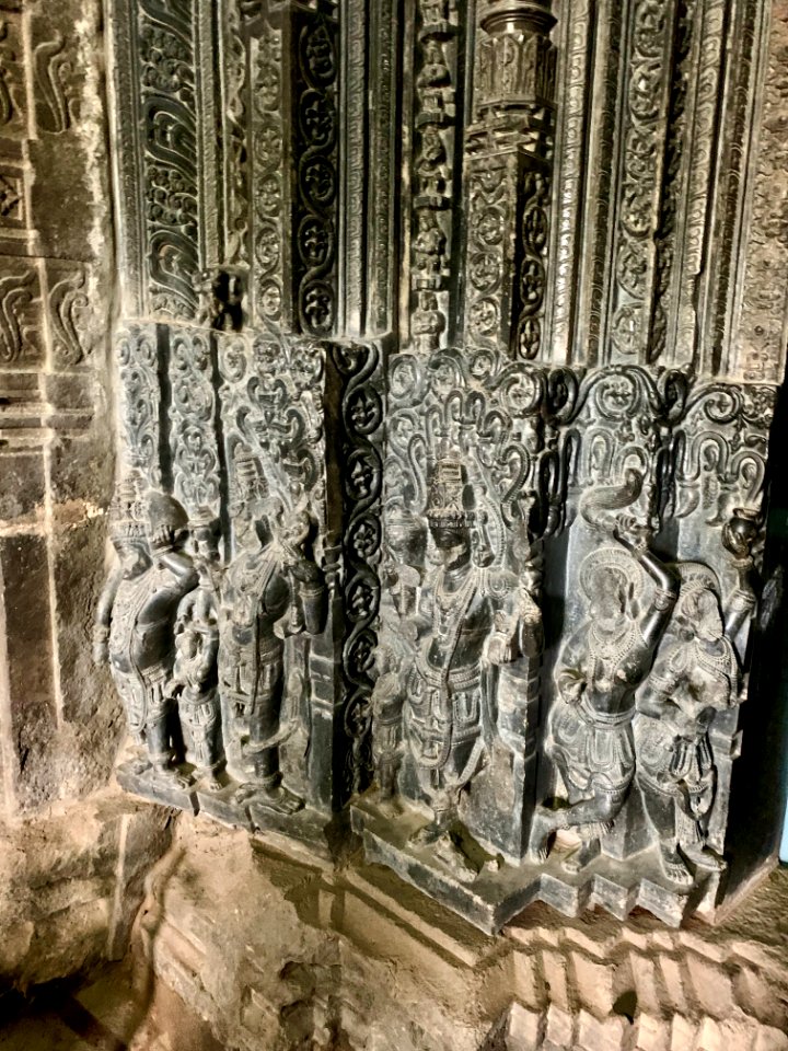 12th_century_Thousand_Pillar_temple,_Hanumkonda,_Telangana,_India_-_17