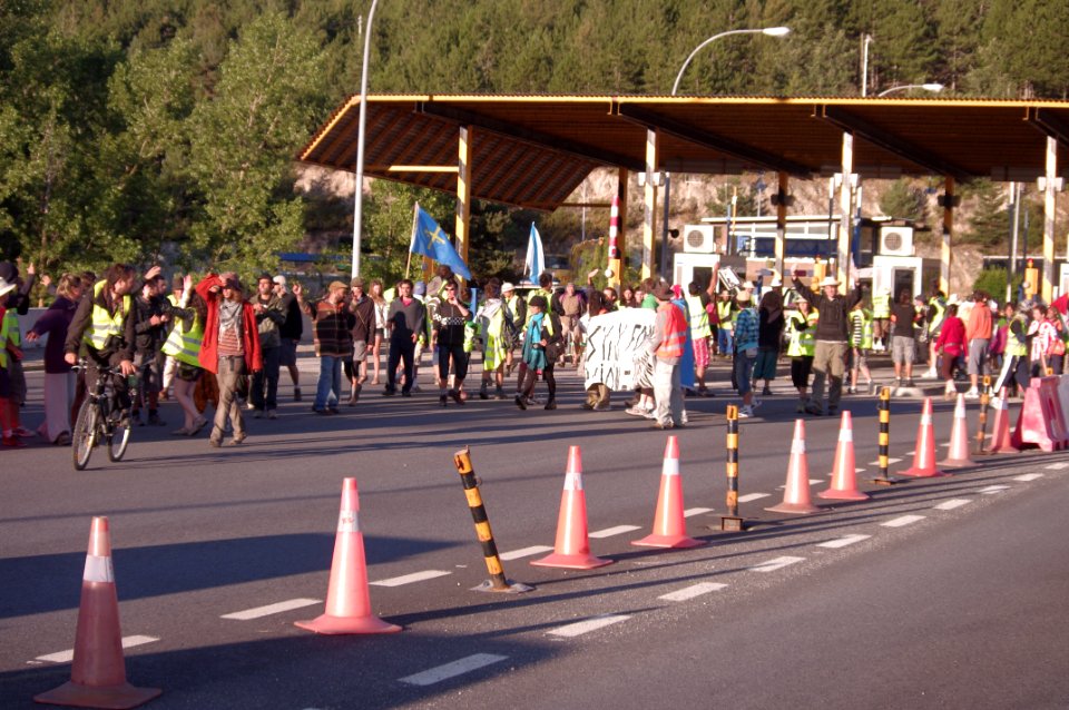 15M_Marcha_por_el_túnel_de_Guadarrama_003