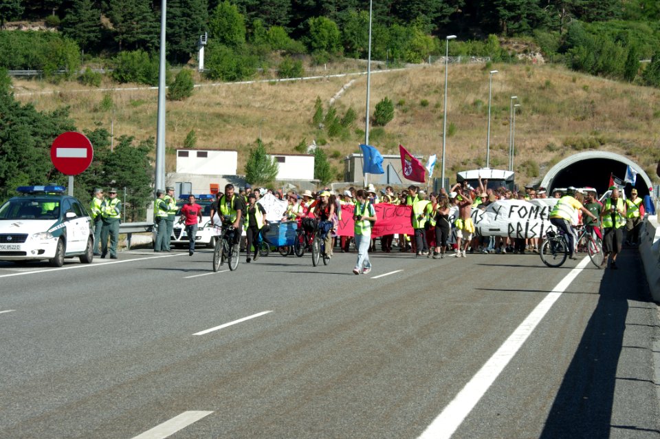15M_Marcha_por_el_túnel_de_Guadarrama_000