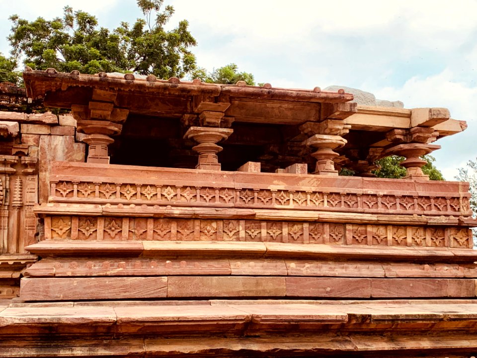 13th_century_Gaurisha_temple,_Ramappa_temples_complex,_Palampet_Telangana_-_03