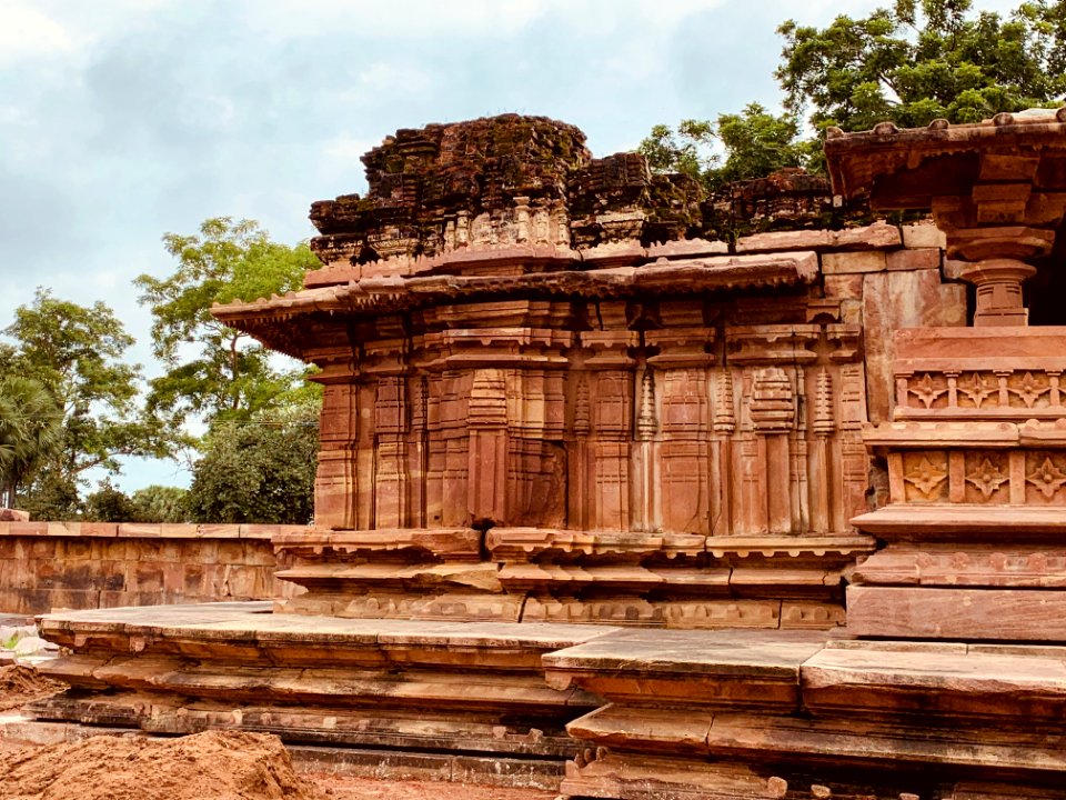 13th_century_Gaurisha_temple,_Ramappa_temples_complex,_Palampet_Telangana_-_02
