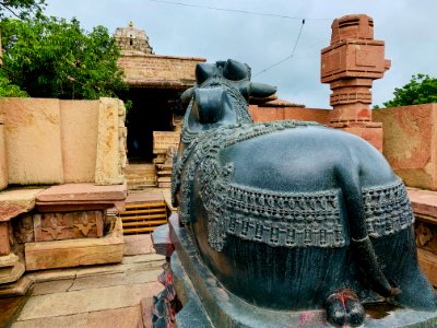 13th_century_Nandi_mandapa,_Ramappa_temples_complex,_Palampet_Telangana_India_-_26