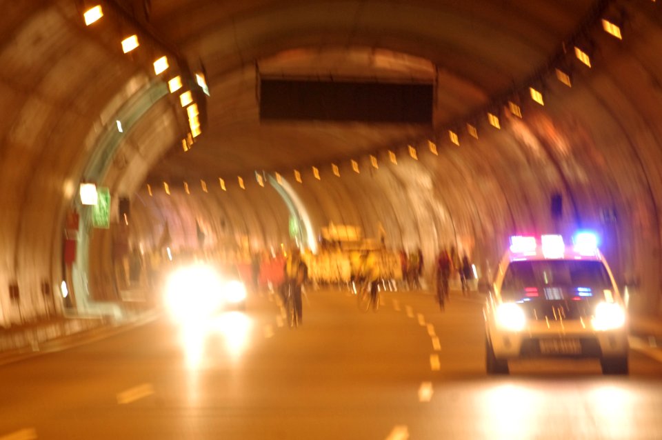 15M_Marcha_por_el_túnel_de_Guadarrama_017