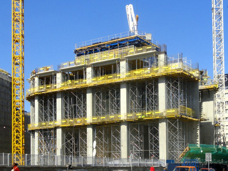 15-04-2019_plac_budowy_Varso,_8
