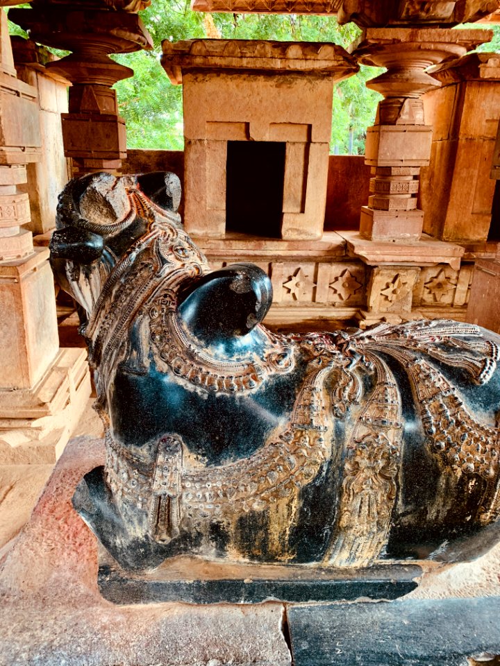 13th_century_Gaurisha_temple,_Ramappa_temples_complex,_Palampet_Telangana_-_12