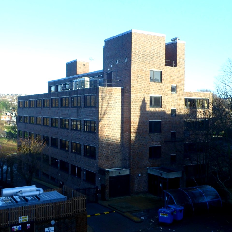 149_Preston_Road,_Preston_Park,_Brighton_(December_2013)_(1)