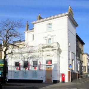 142_Western_Road,_Brighton_(December_2016)_(2)