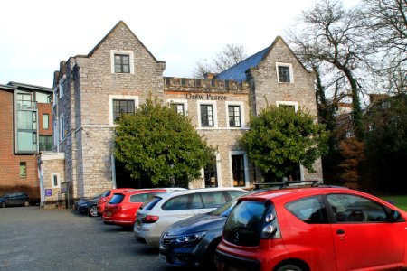 14,_Cathedral_Close