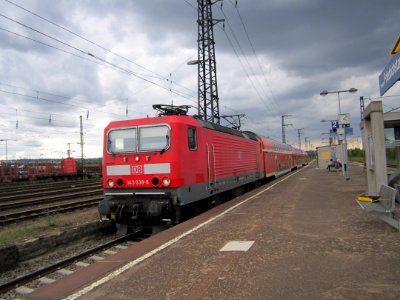 143_038-8_in_Dresden-Friedrichstadt