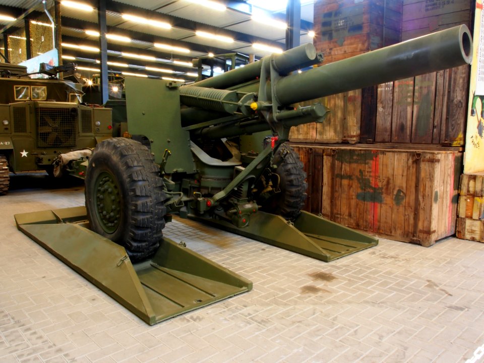 155mm_Howitzer_M‑1_at_Overloon