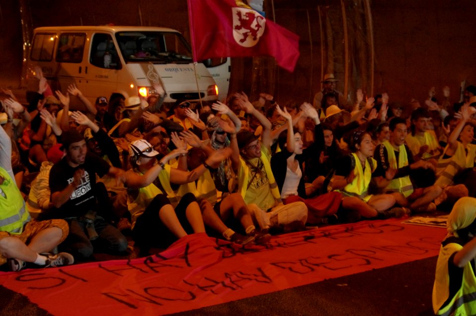 15M_Marcha_por_el_túnel_de_Guadarrama_021