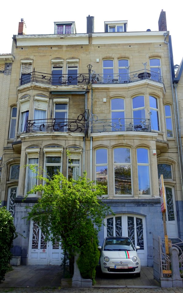 15-16_Avenue_des_Klauwaerts_-_Ixelles,_Brussels,_Belgium_-_DSC08009