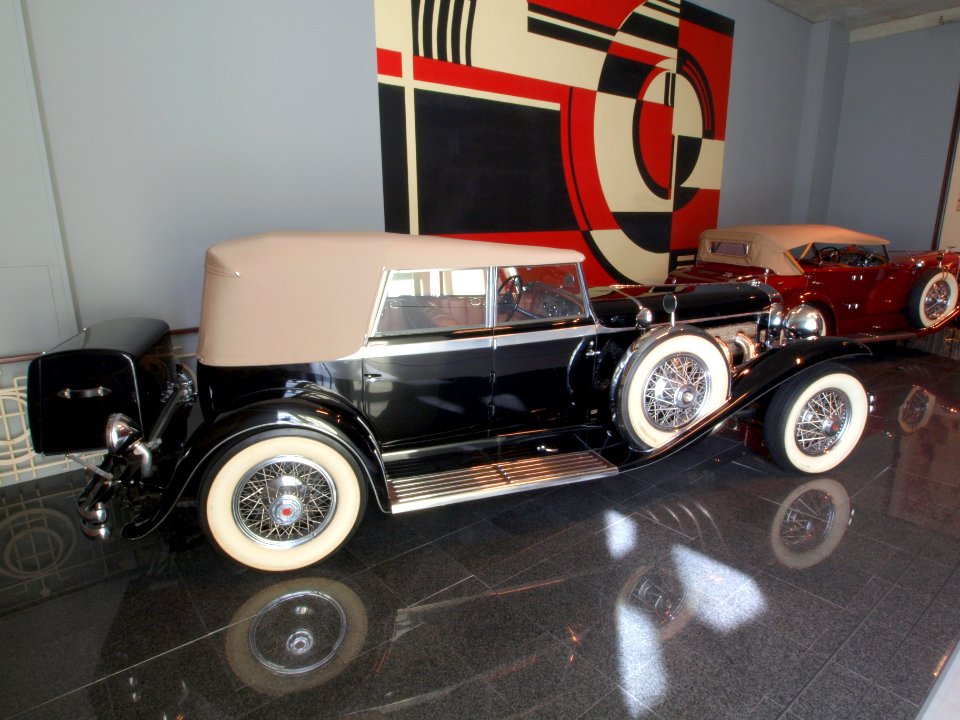 1929_Duesenberg_Model_J_Murphy_Convertible_Sedan_p1