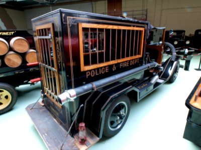 1929_Ford_188_A_fire_department_truck_pic2