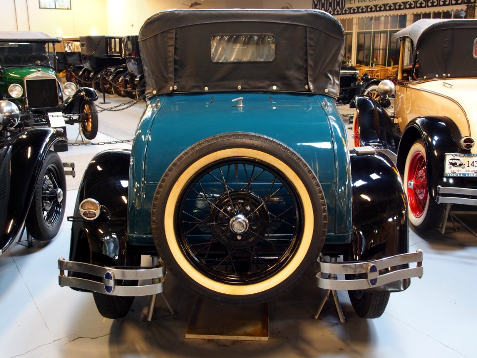 1929_Ford_A_40A_Roadster_pic4