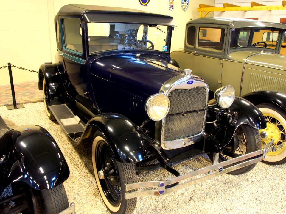 1929_Ford_45_A_Sports_Coupe_pic3