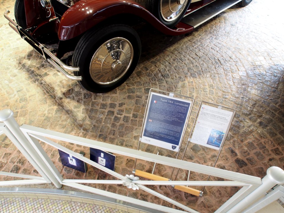 1928_Peugeot_Type_184_Landaulet_760cc_22hp_115kmh_photo_1