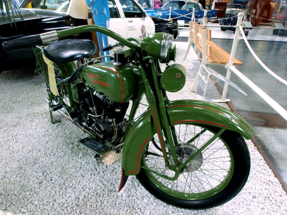 1929_Harley_Davidson_Type_J_23hp_1000cc_pic1