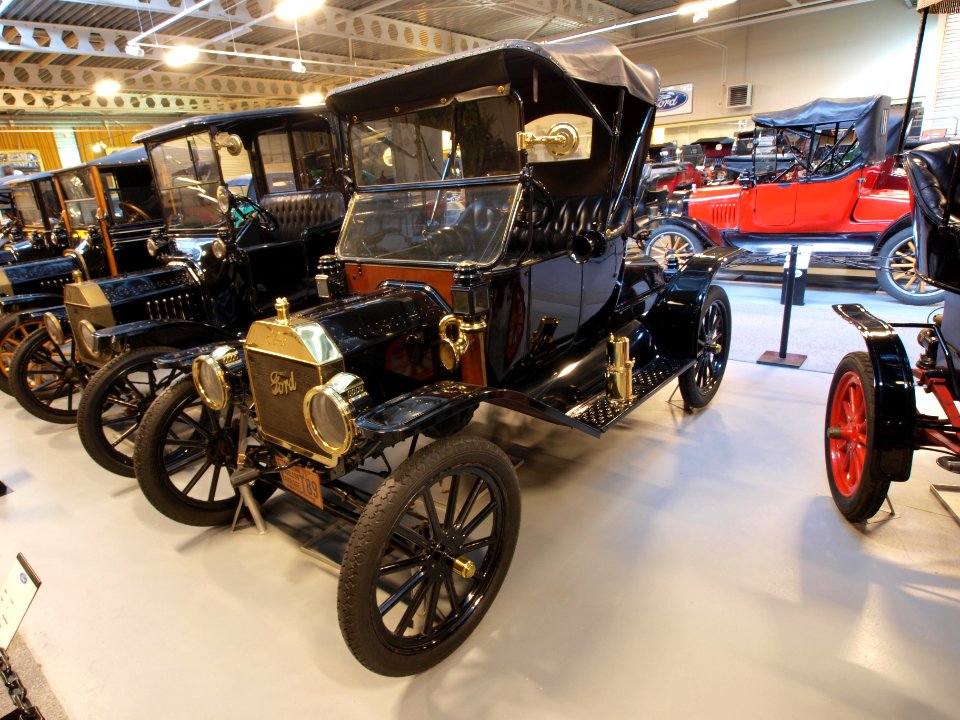 1914_Ford_T_Runabout_pic4