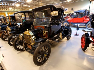 1914_Ford_T_Runabout_pic4
