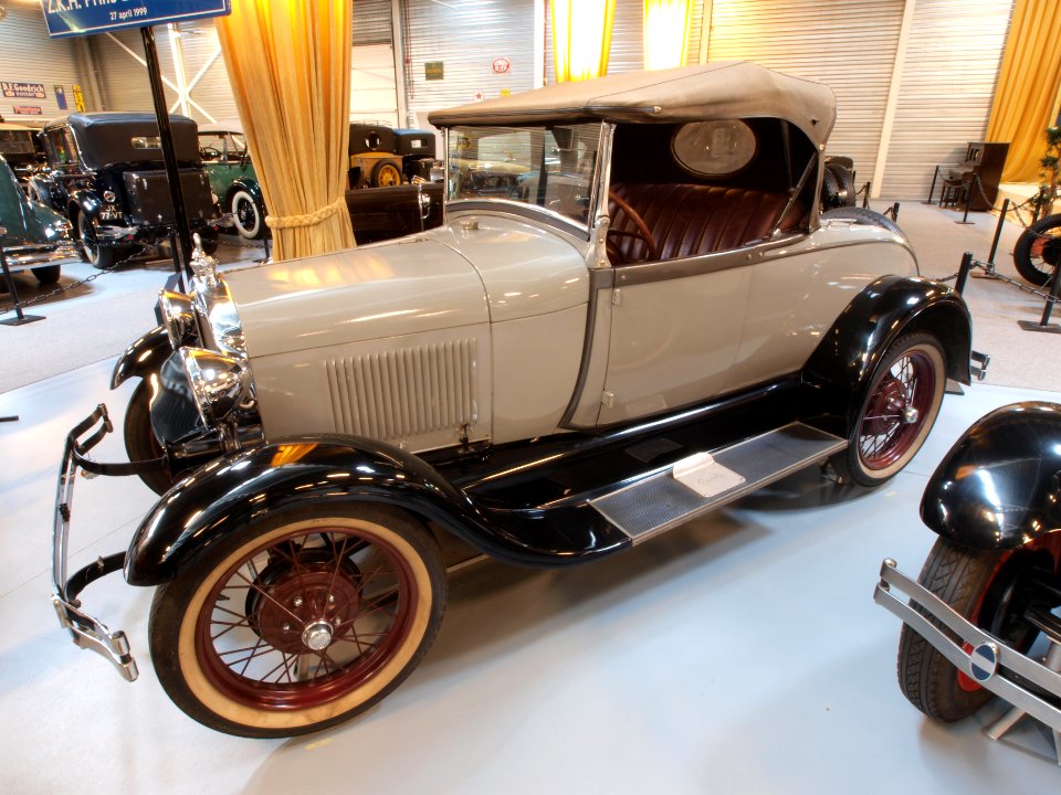 1927_Ford_A_40A_Standard_Roadster_pic5