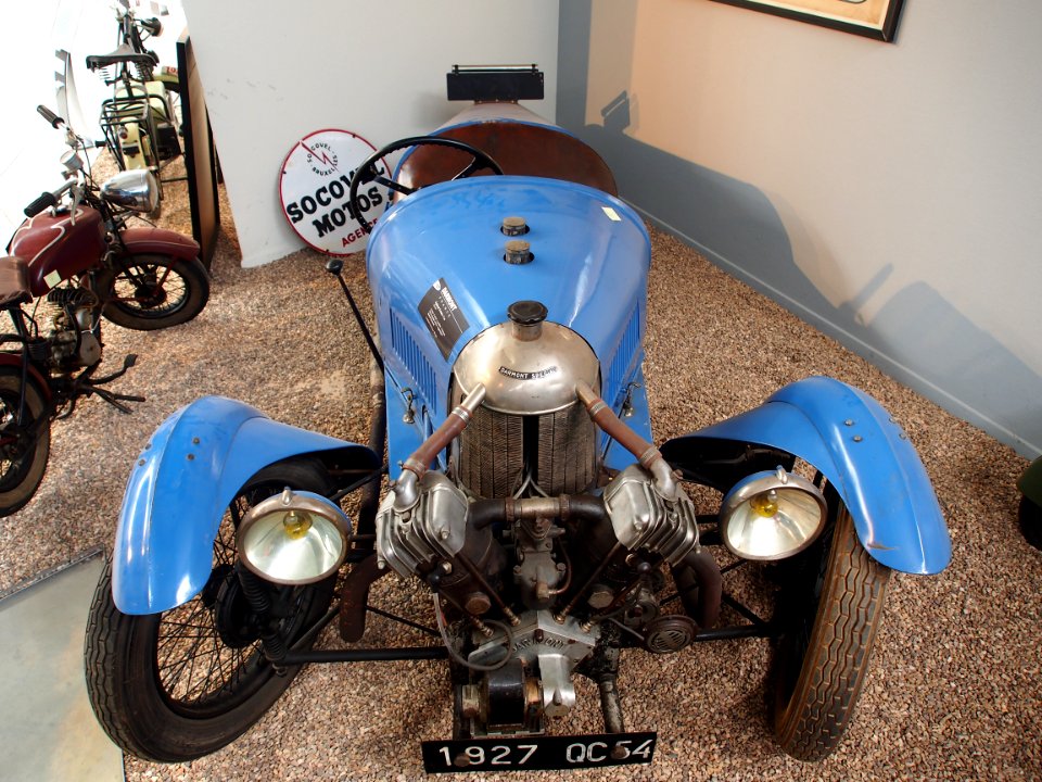 1927_Darmont_7cv_cyclecar,_Musée_de_la_Moto_et_du_Vélo,_Amneville,_France,_pic-004