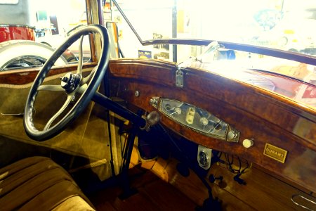 1929_Durant_Tour_Door_Coupe,_with_rumble_seat_-_Automobile_Driving_Museum_-_El_Segundo,_CA_-_DSC02128