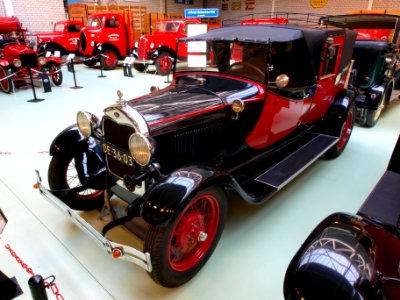 1928_Ford_A_Landaulette