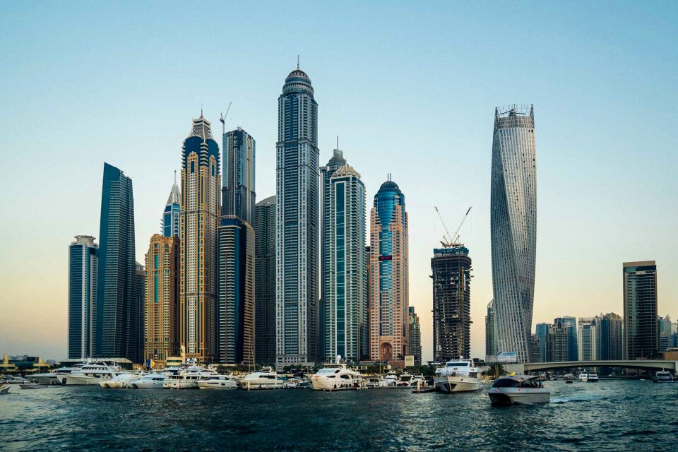 United emirates travel city