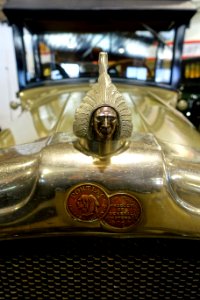 1926_Pontiac_Two_Door_Coach_-_Automobile_Driving_Museum_-_El_Segundo,_CA_-_DSC02106