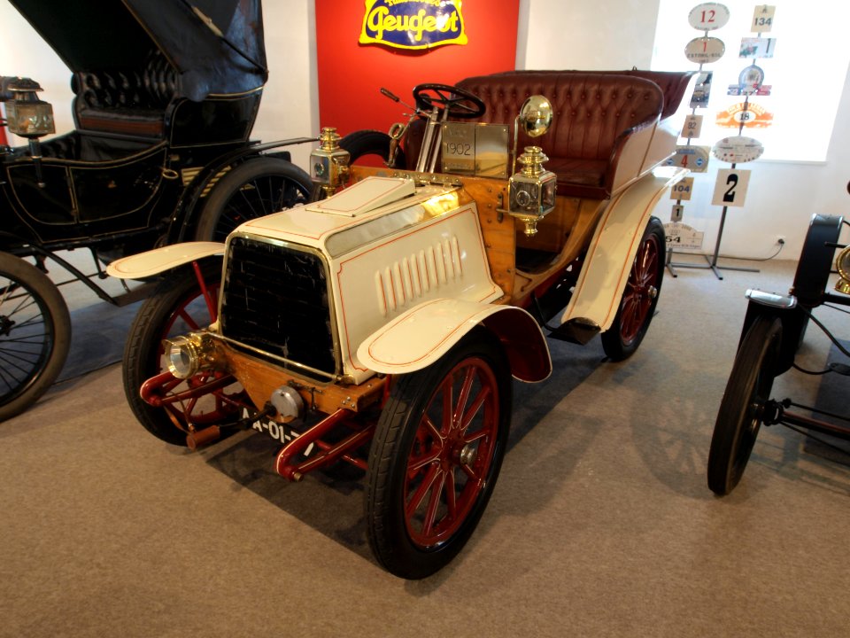 1902_Darracq,_12hp,_2360cc,_60kmh_p2