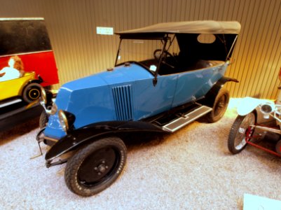 1925_Renault_MT_pic1