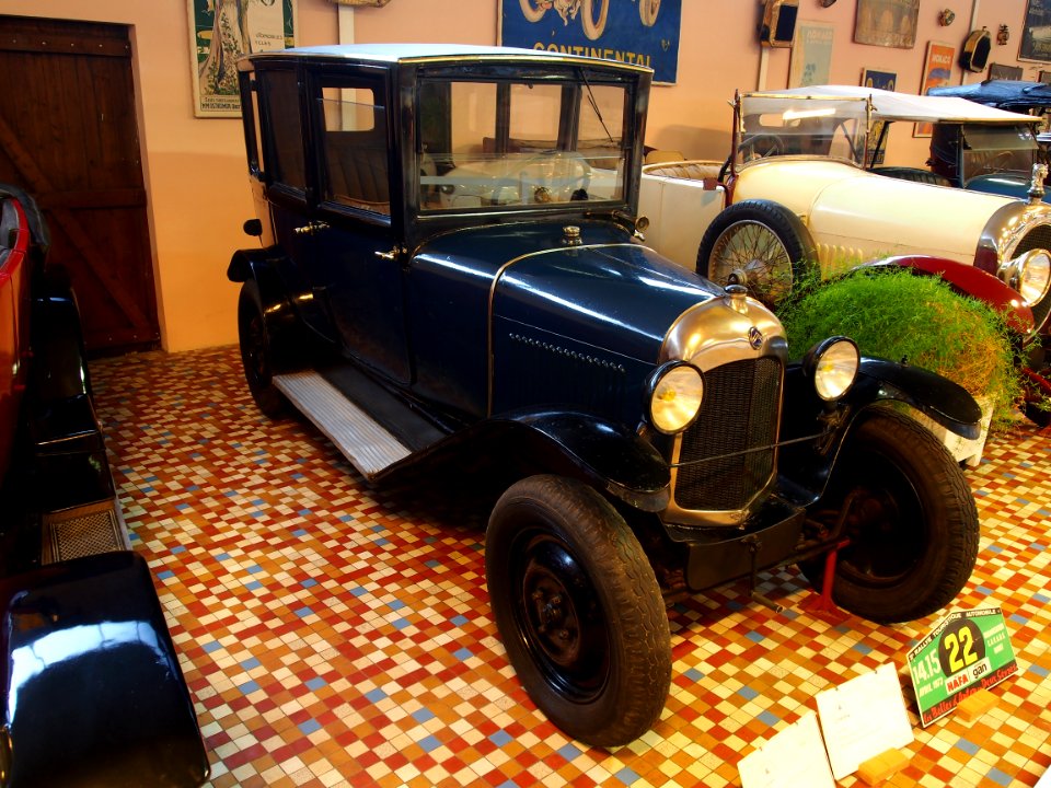 1922_Citroën_B2,_10CV,_1450cc,_4cyl,_at_the_Musée_Automobile_de_Vendée_pic-1