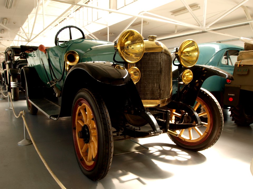 1921Laurin_&_Klement_200_pic6