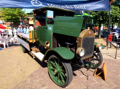 1920_Benz_K70_at_the_SPECIAAL_Auto_Evenement_Nijkerk_2011,_pic3