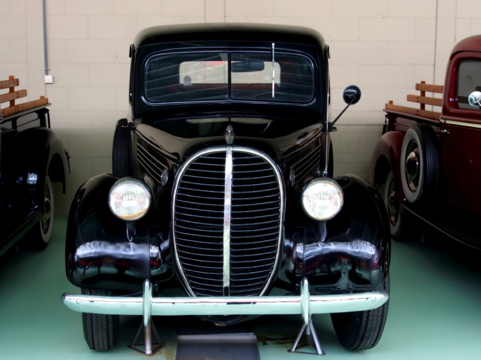 1939_Ford_83_Pickup_pic1