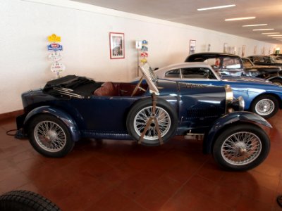 1926_Bugatti_40,_60hp,_1496cc,_130kmh_photo-2